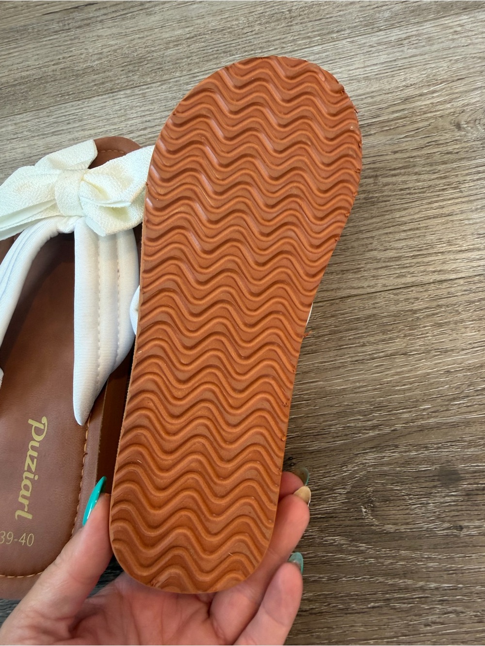 Women’s White Bow Toe-Post Sandals - Picture 5 of 5